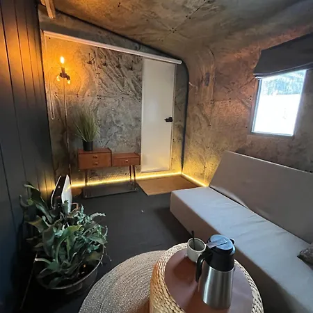 Storjord Glamping *