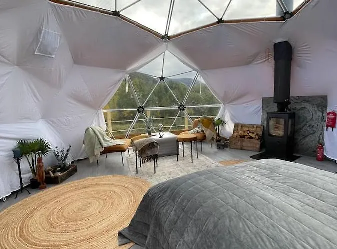 Luxe tent Storjord Glamping Tromsø